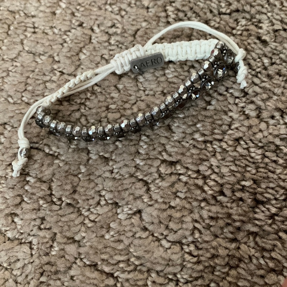 Aero bracelet